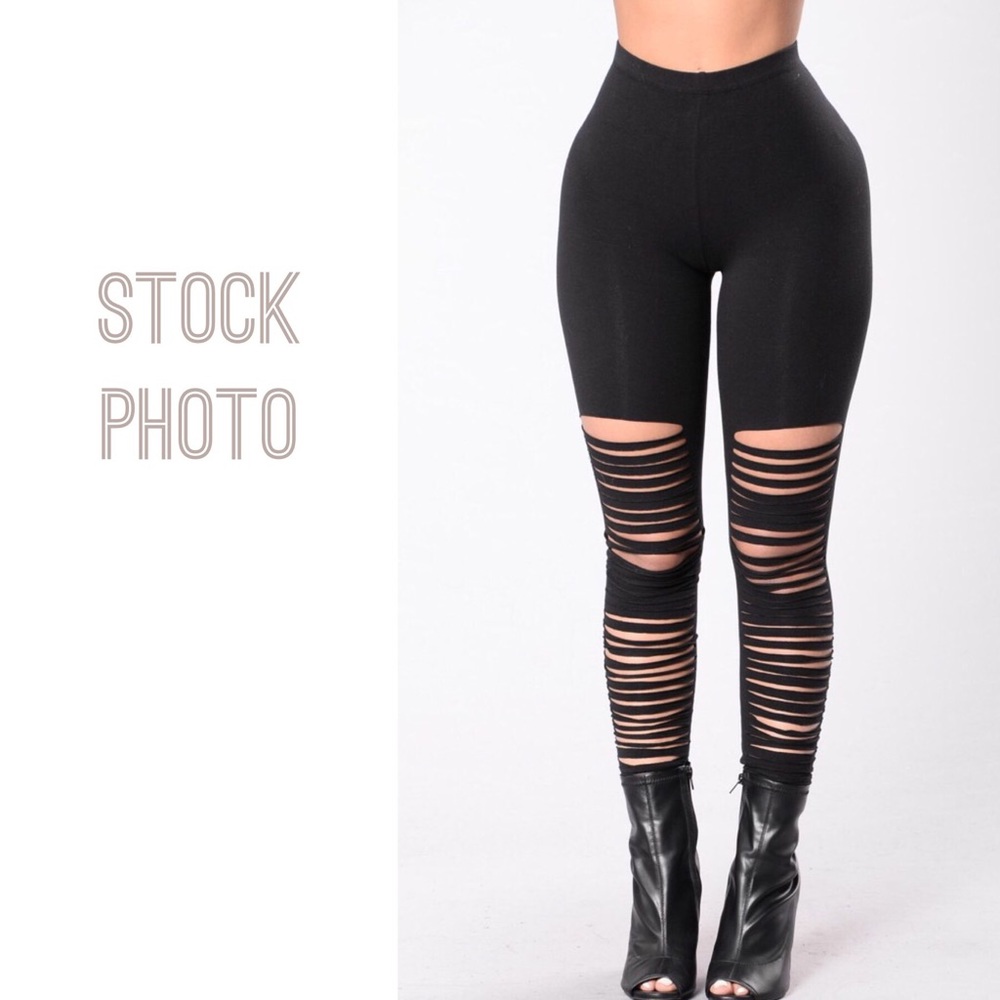 Fashion Nova black slit Leggings NIP size L G1